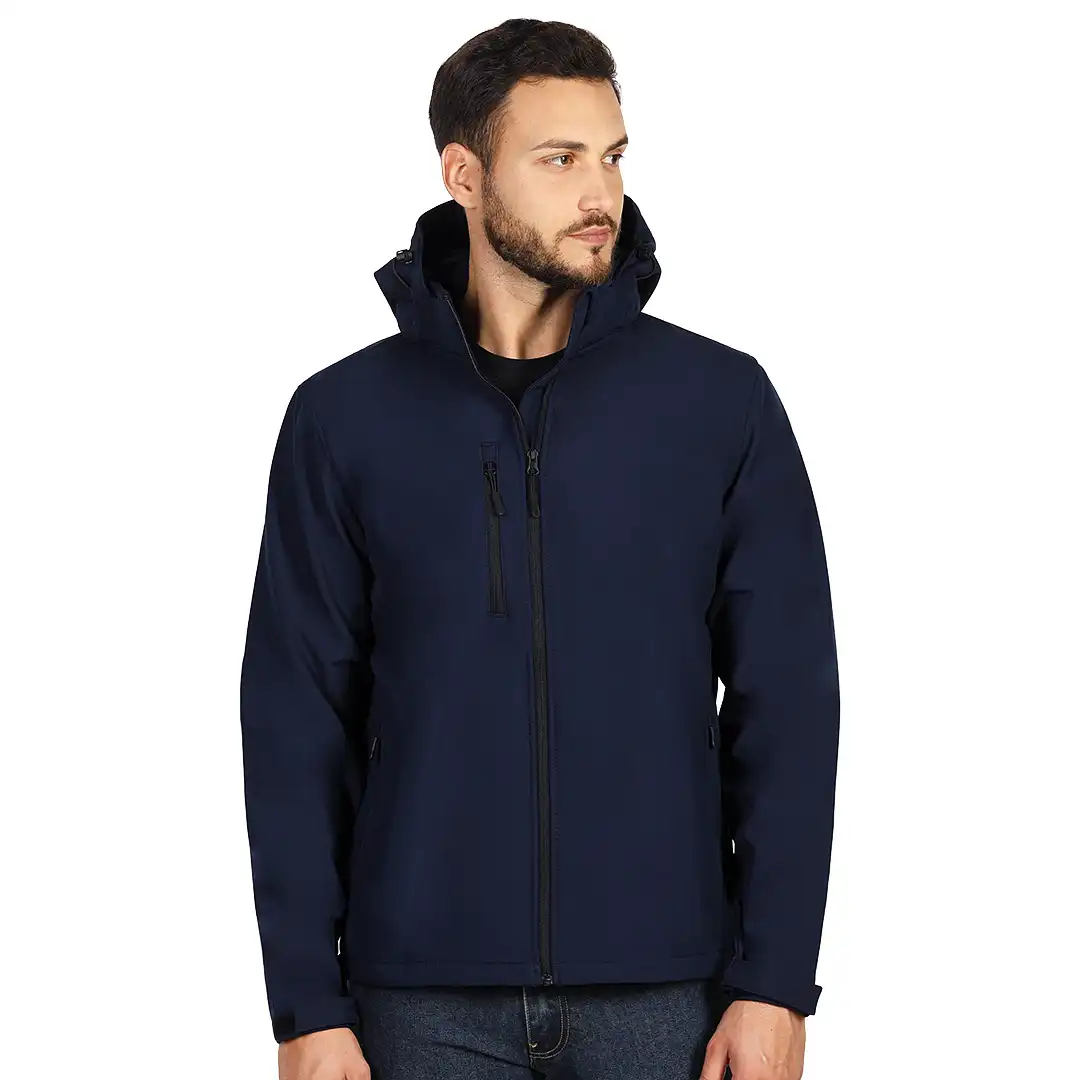 Softshell jakna sa skidajućom kapuljačom
